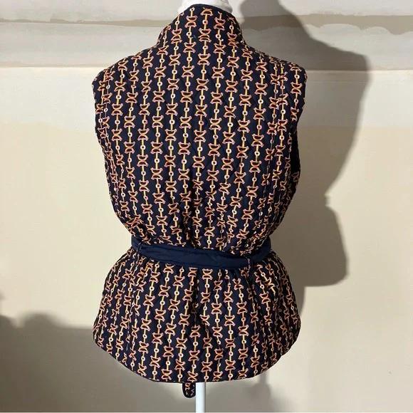 Lilly Pulitzer Hana Reversible Quilted Vest in Navy Horsebit pattern size Medium - Picture 8 of 11